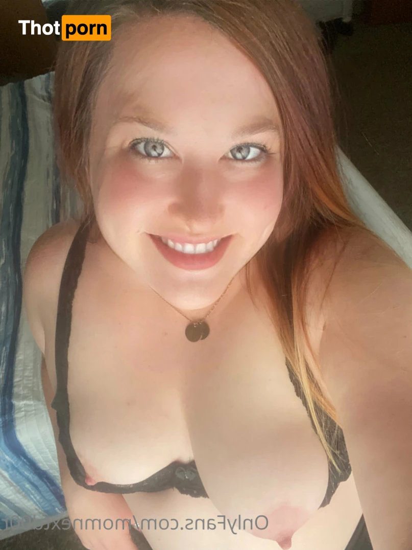 Mom Next Door 💋💕 Let’s Sext 14553300