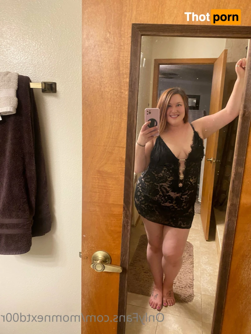 Mom Next Door 💋💕 Let’s Sext 14553717