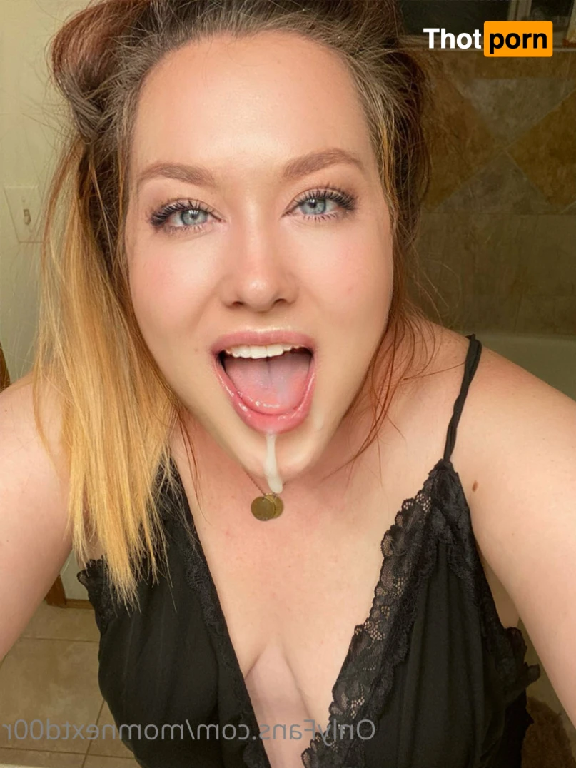 Mom Next Door 💋💕 Let’s Sext 14553915