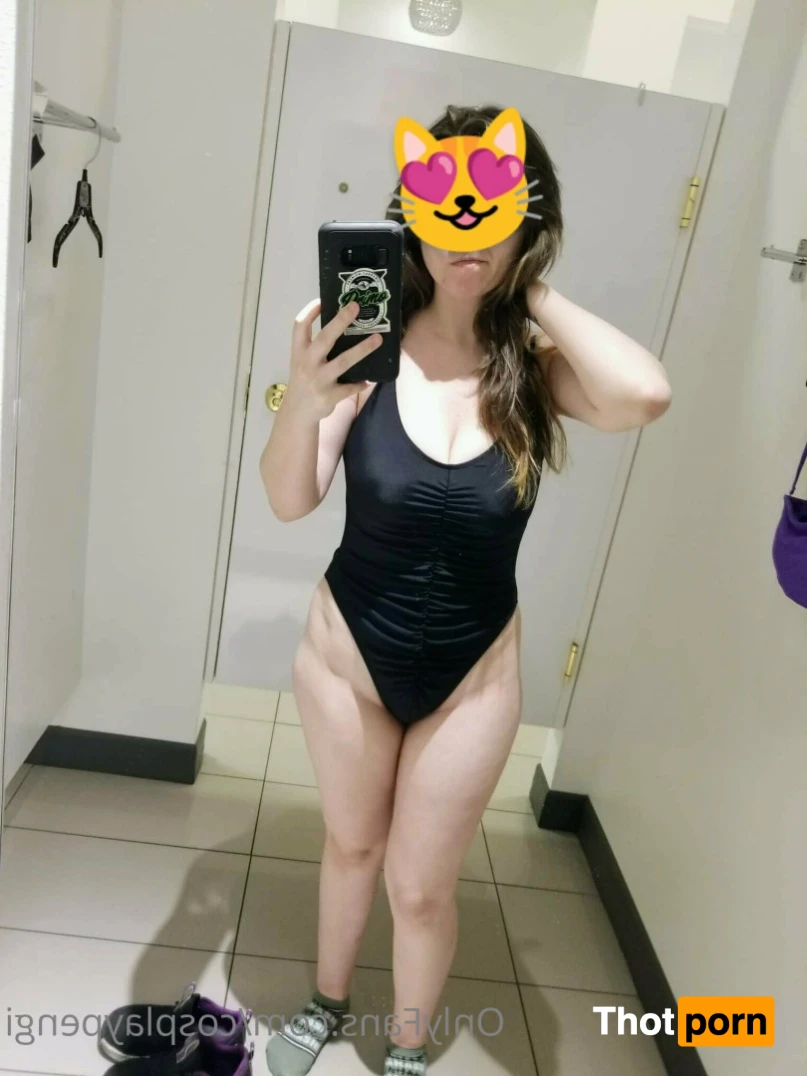 cosplaypengi 14576012