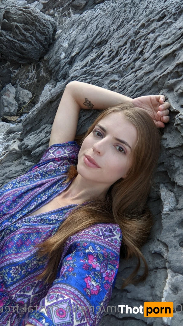 Emelie info channel <3 14599760