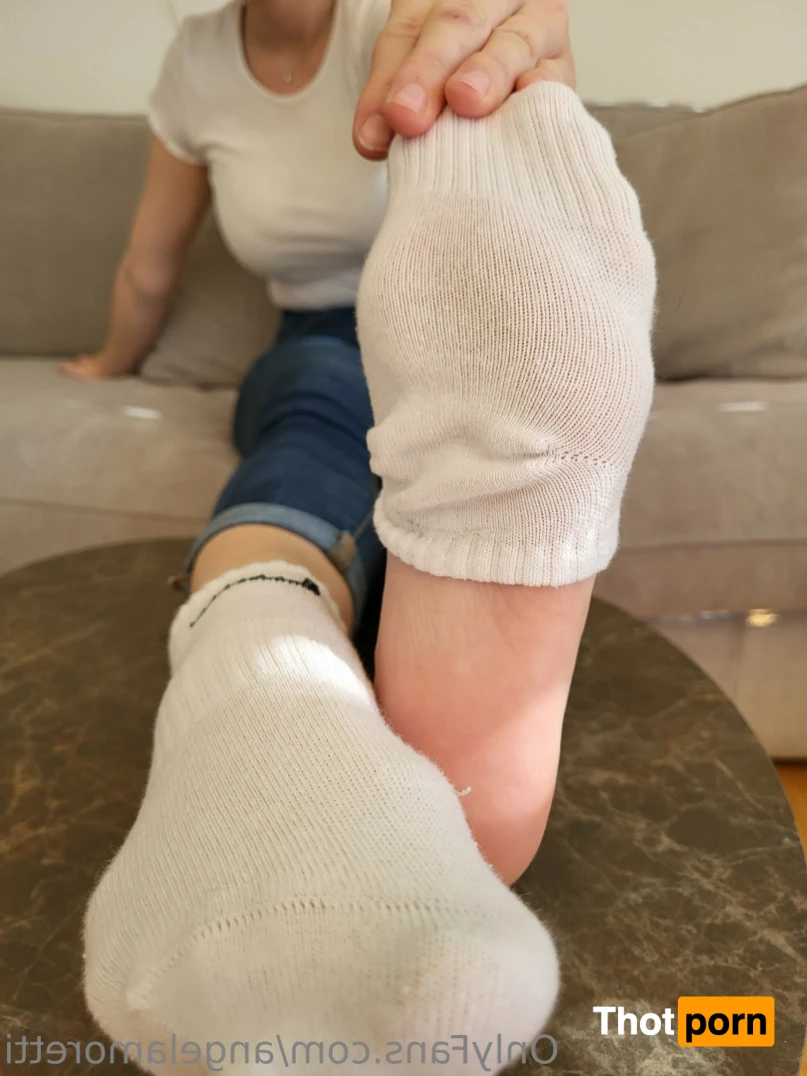 Angela Moretti 16347274