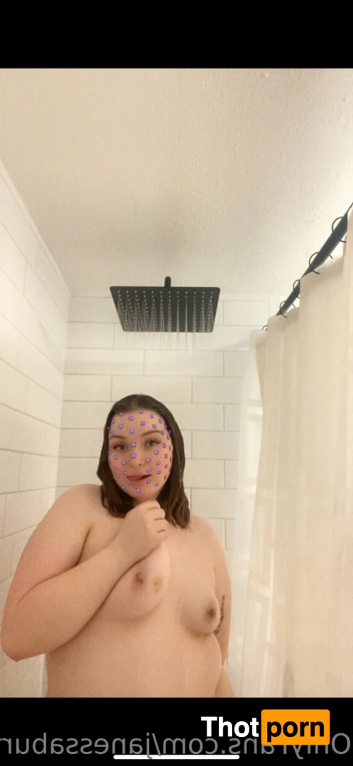 Janessa Burton 16091449