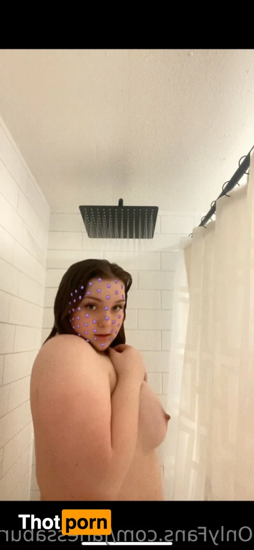 Janessa Burton 16094771