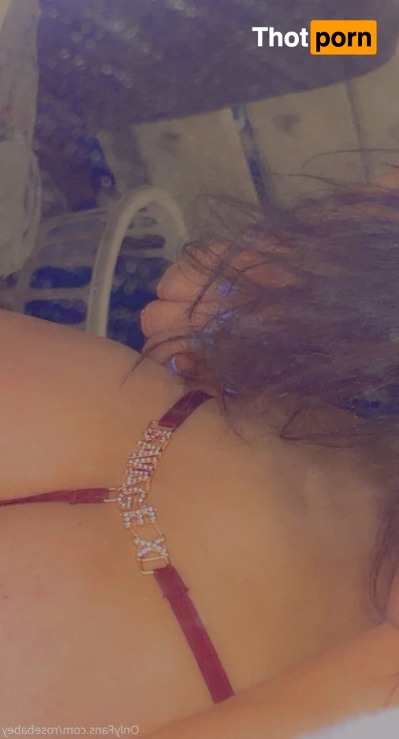 🌹 R O S E 1038740