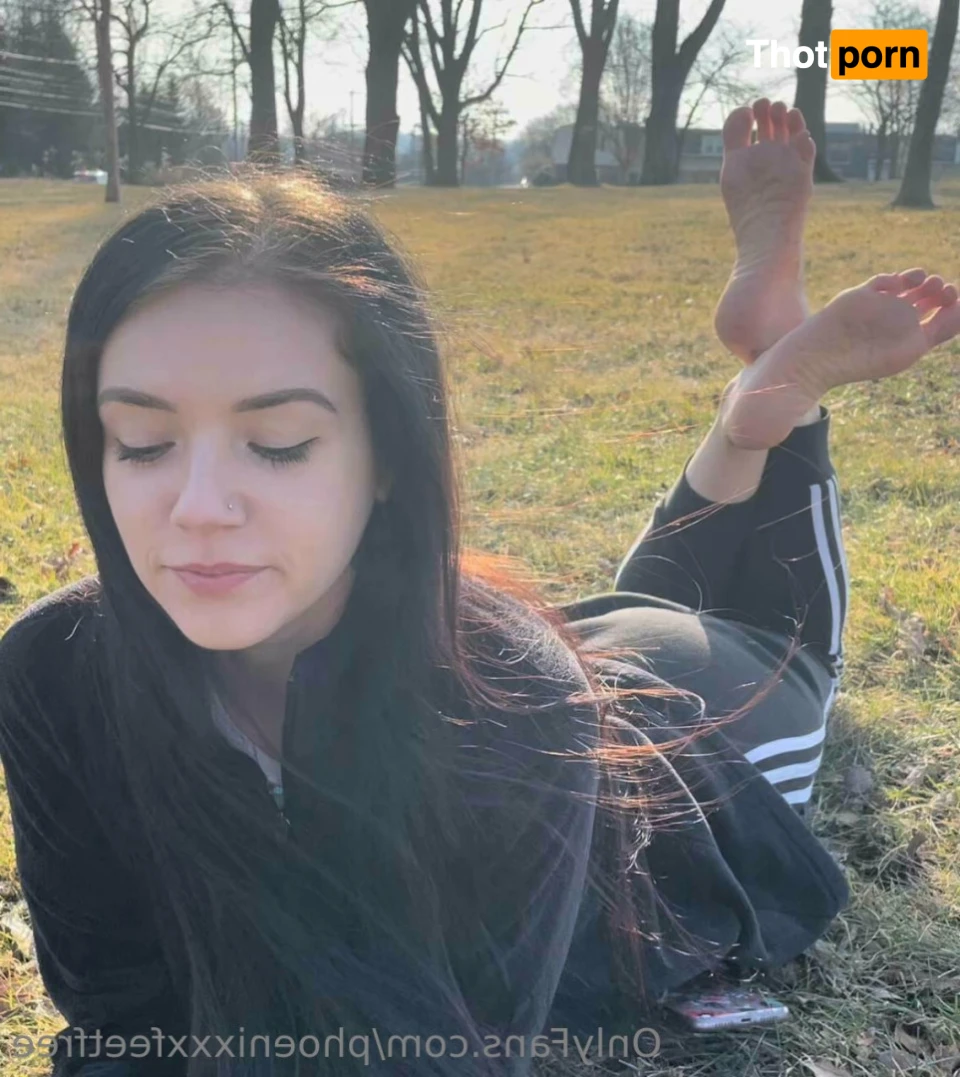 phoenixxxfeetfree 14968462