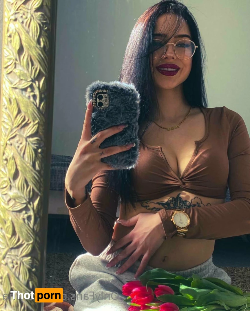 Kristie🖤 15151706