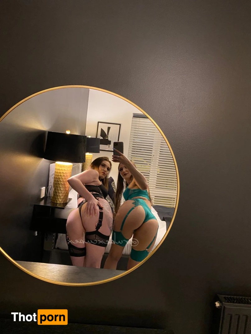 ✨ Ruby Røse ✨ 1042160