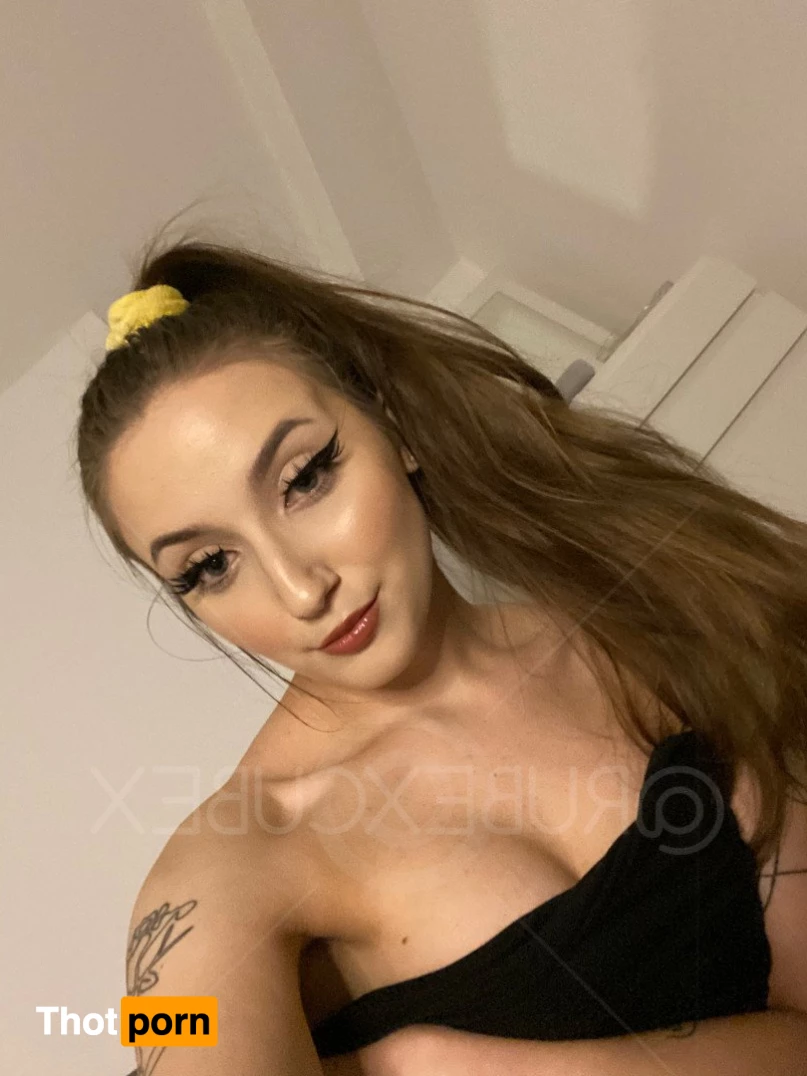 ✨ Ruby Røse ✨ 1042186