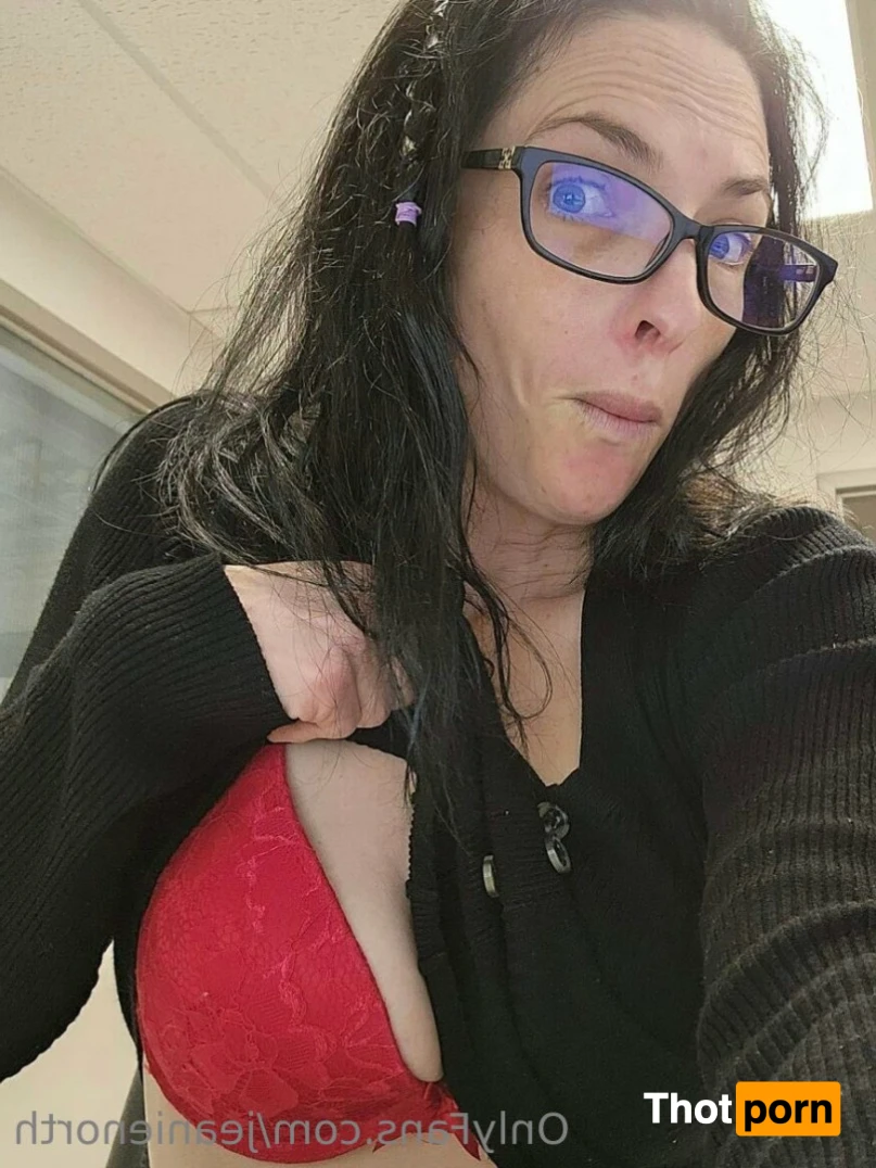 Jeanie North 15313294