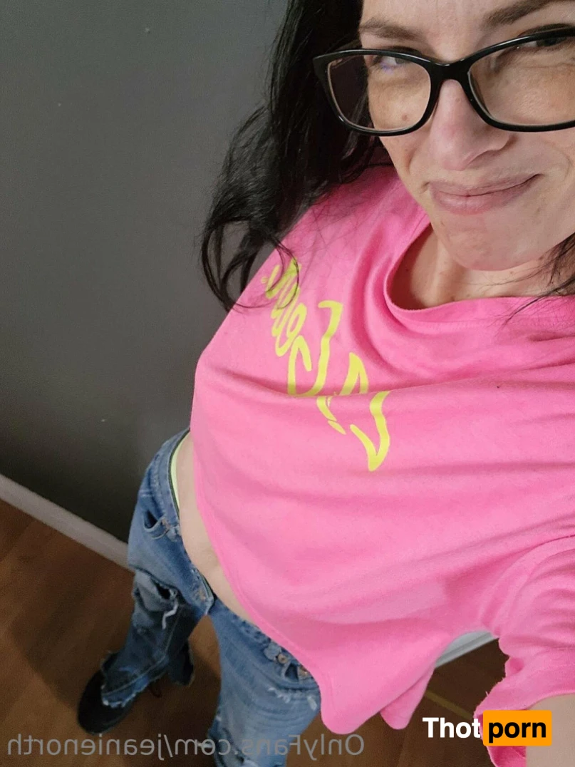 Jeanie North 15339570