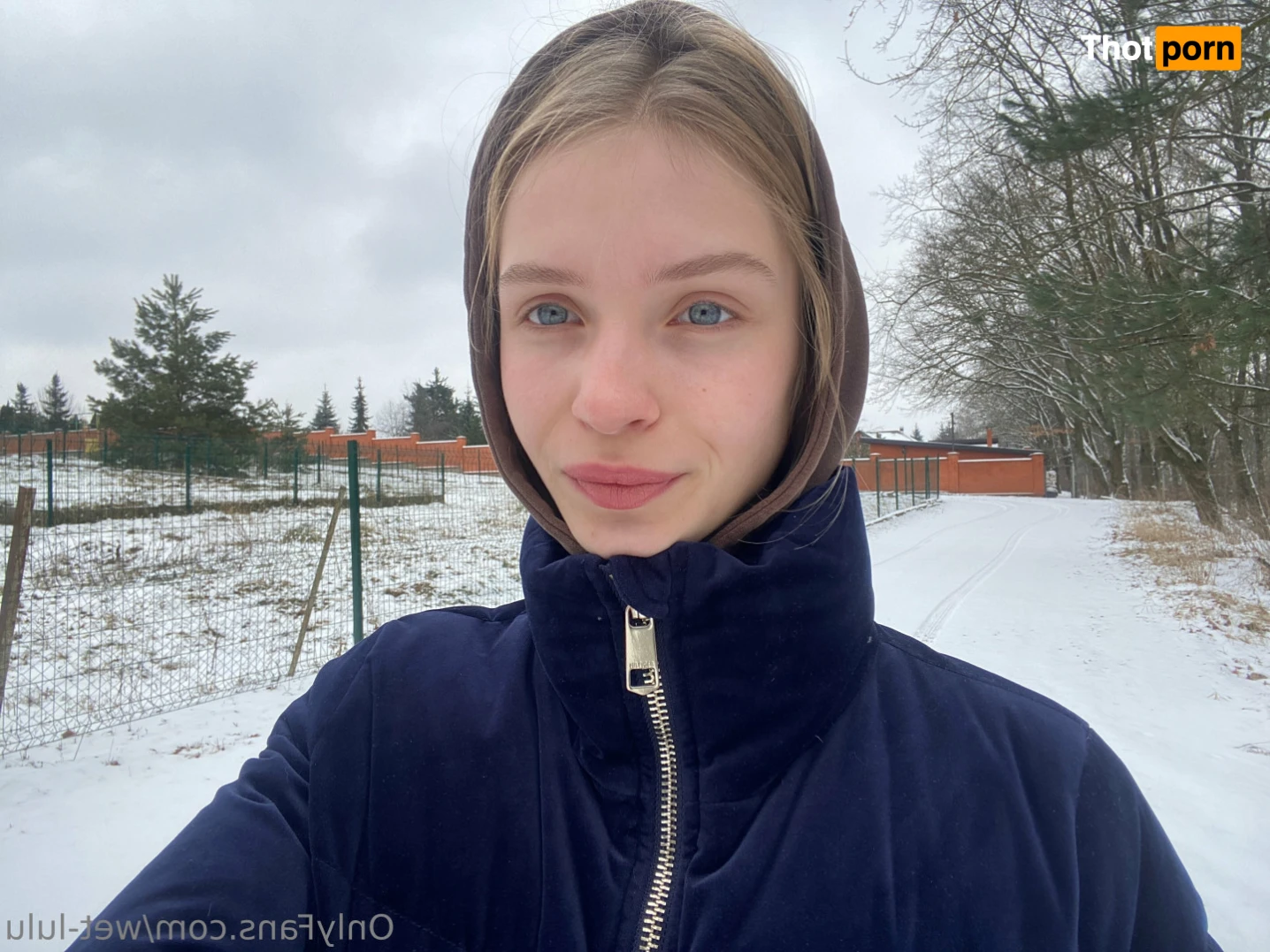 Wet Lulu 💗 15351306