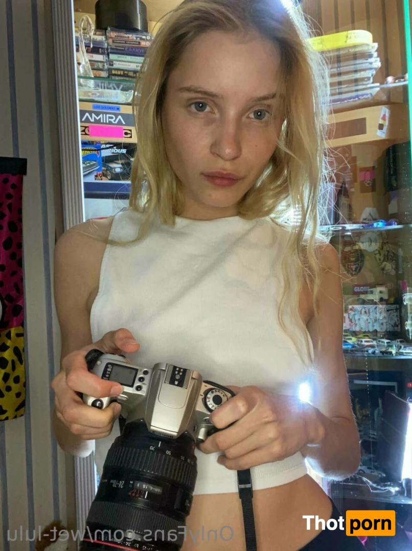 Wet Lulu 💗 15352180