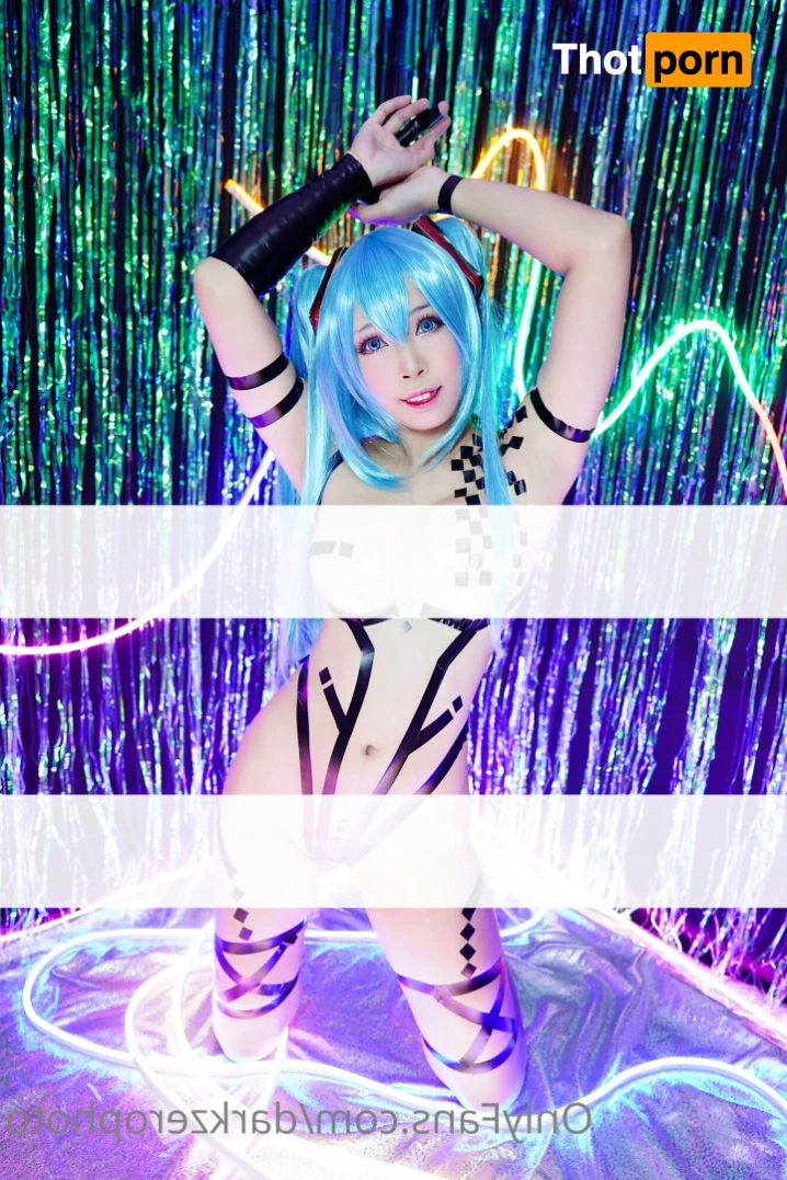 DarkZero Photographer 15536959