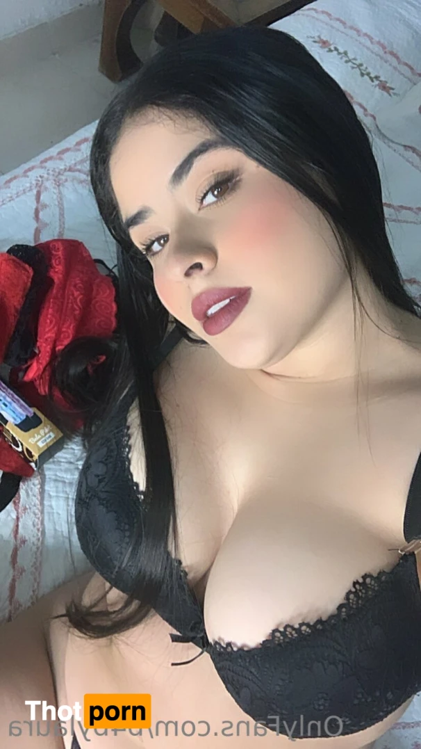 LAURA ♥️ 18Years💍💎 16133073