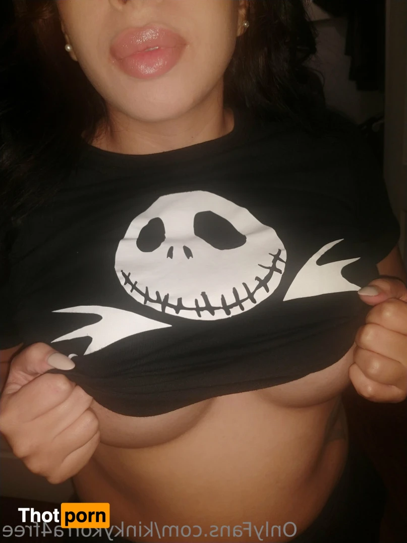 KinkyKorra4Free 16312971