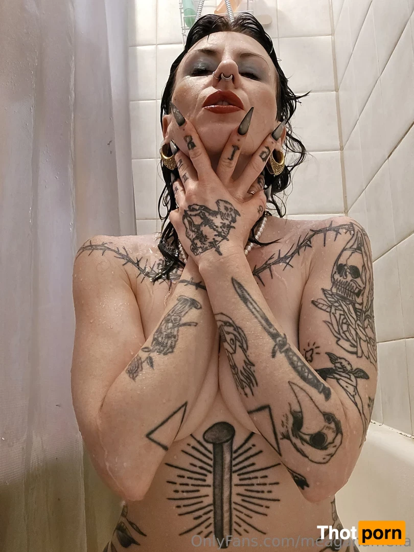 meaganamelia 16572100