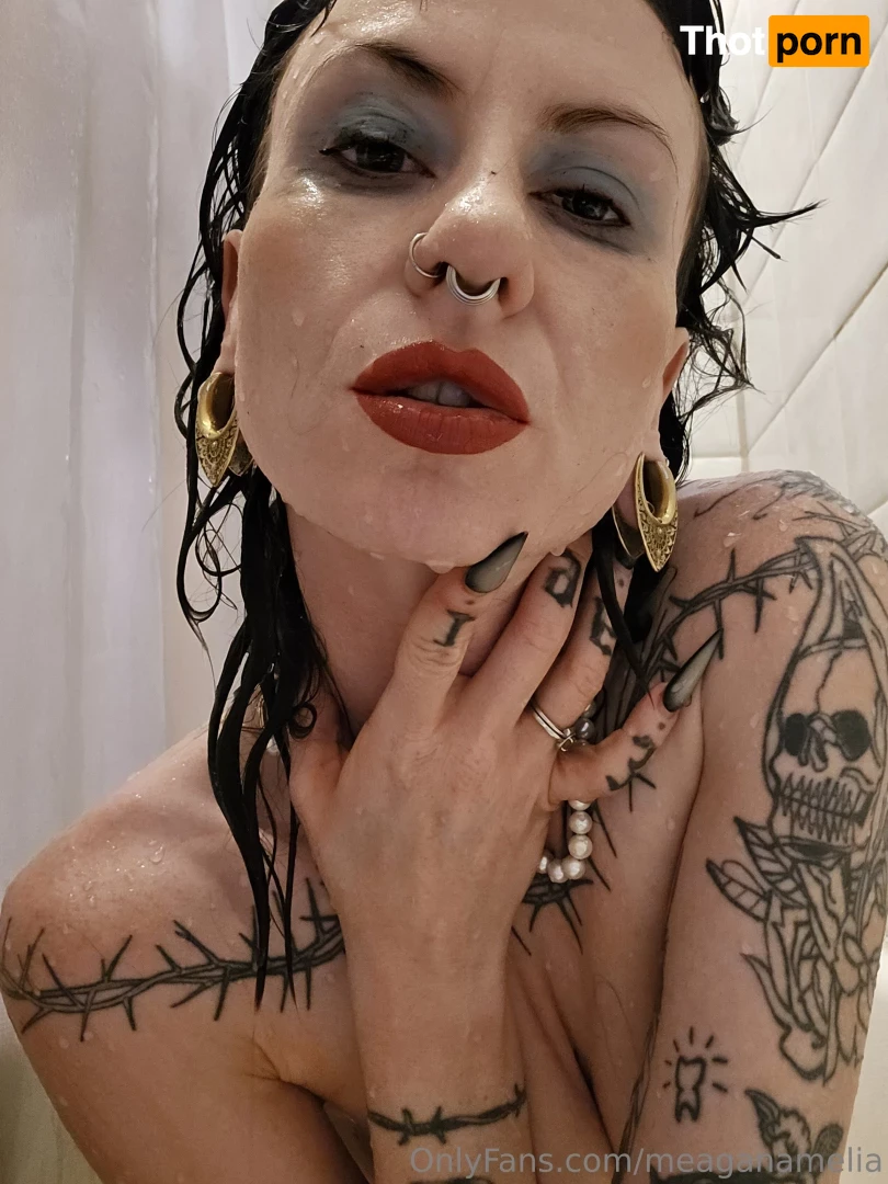 meaganamelia 16572101