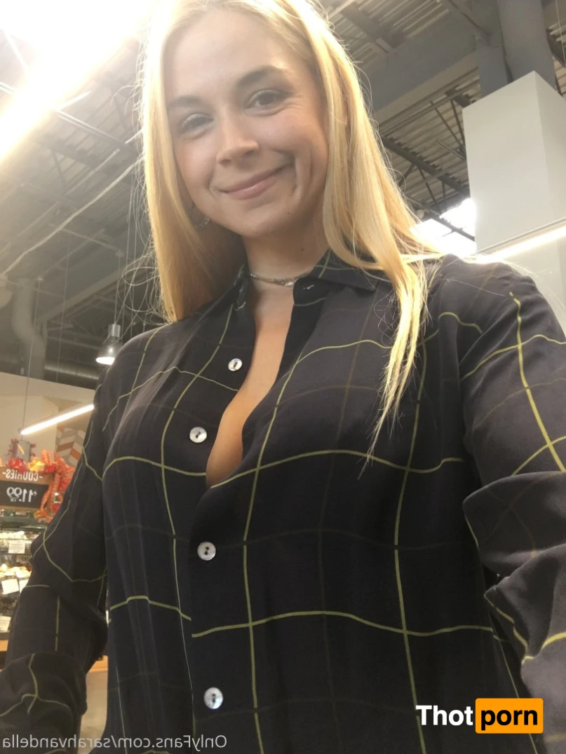 Sarah Vandella 15872657