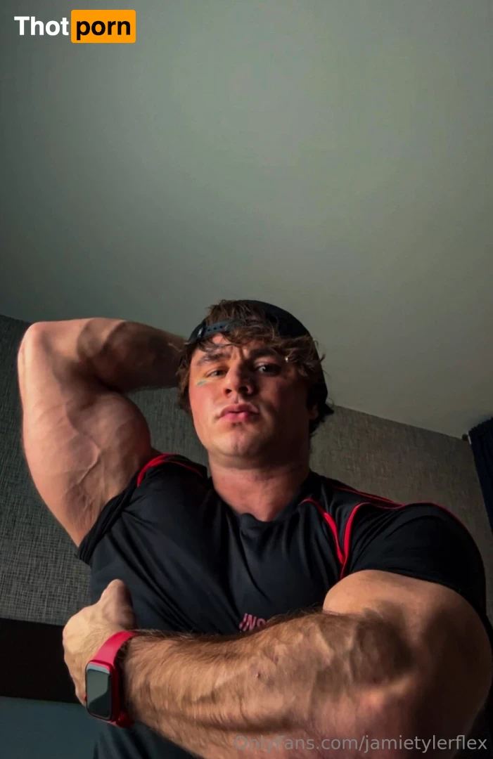 jamietylerflex 16573455