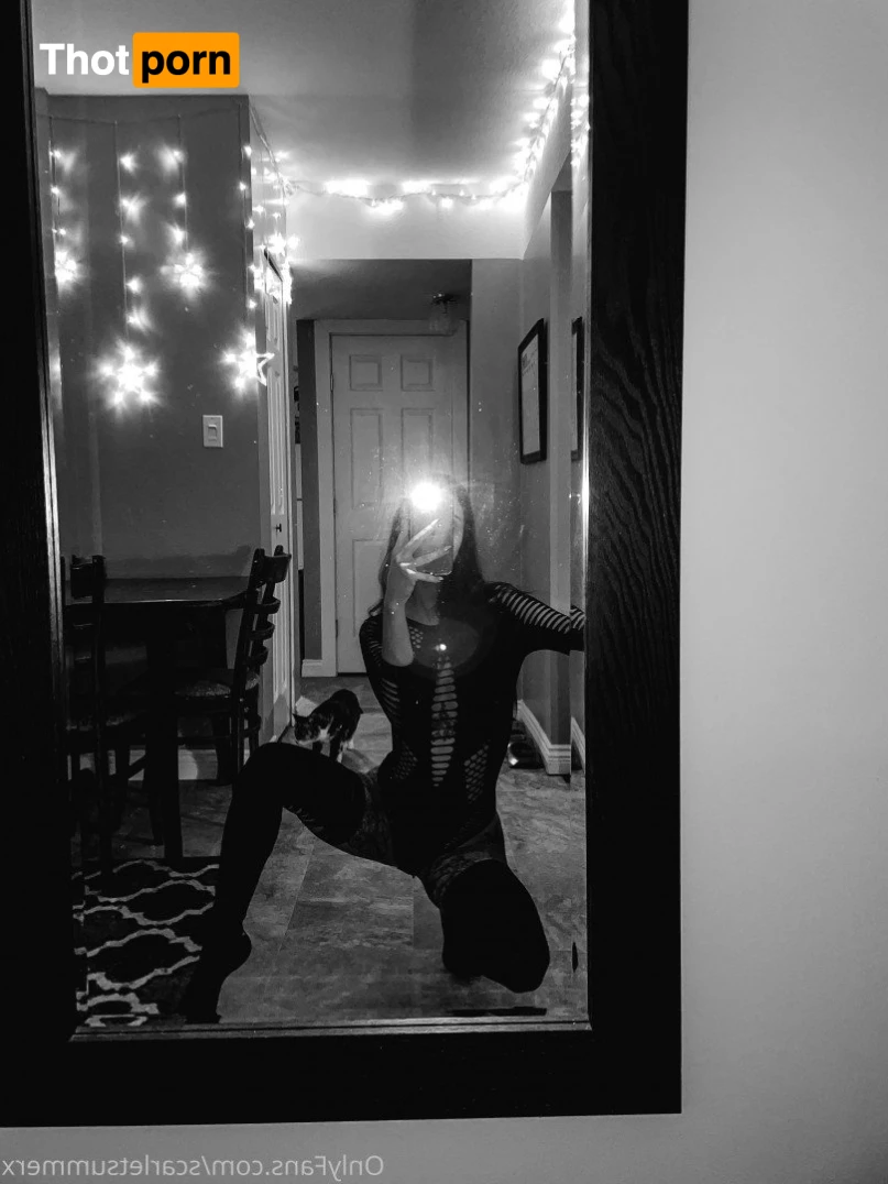 Scarlet Summer - FREE 1067028