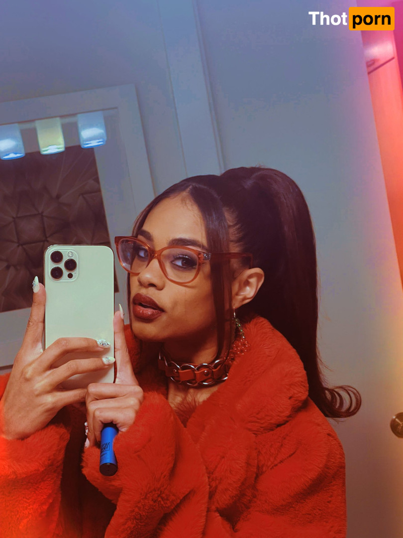 scarlit scandal 16562930