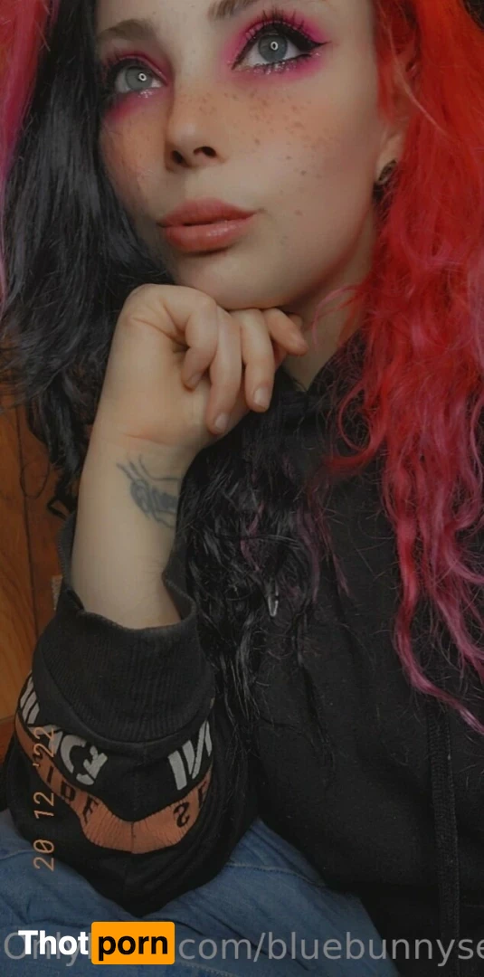 bluebunnysenpai 16575906