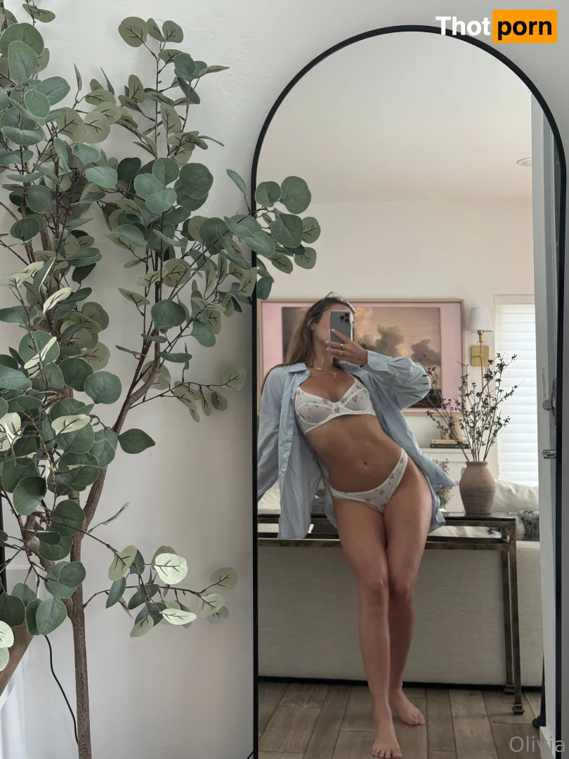 oliviajoann 16576330