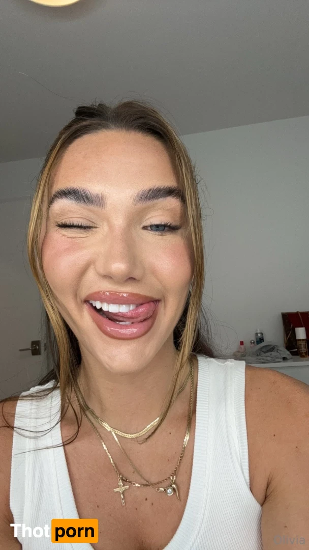 oliviajoann 16576550