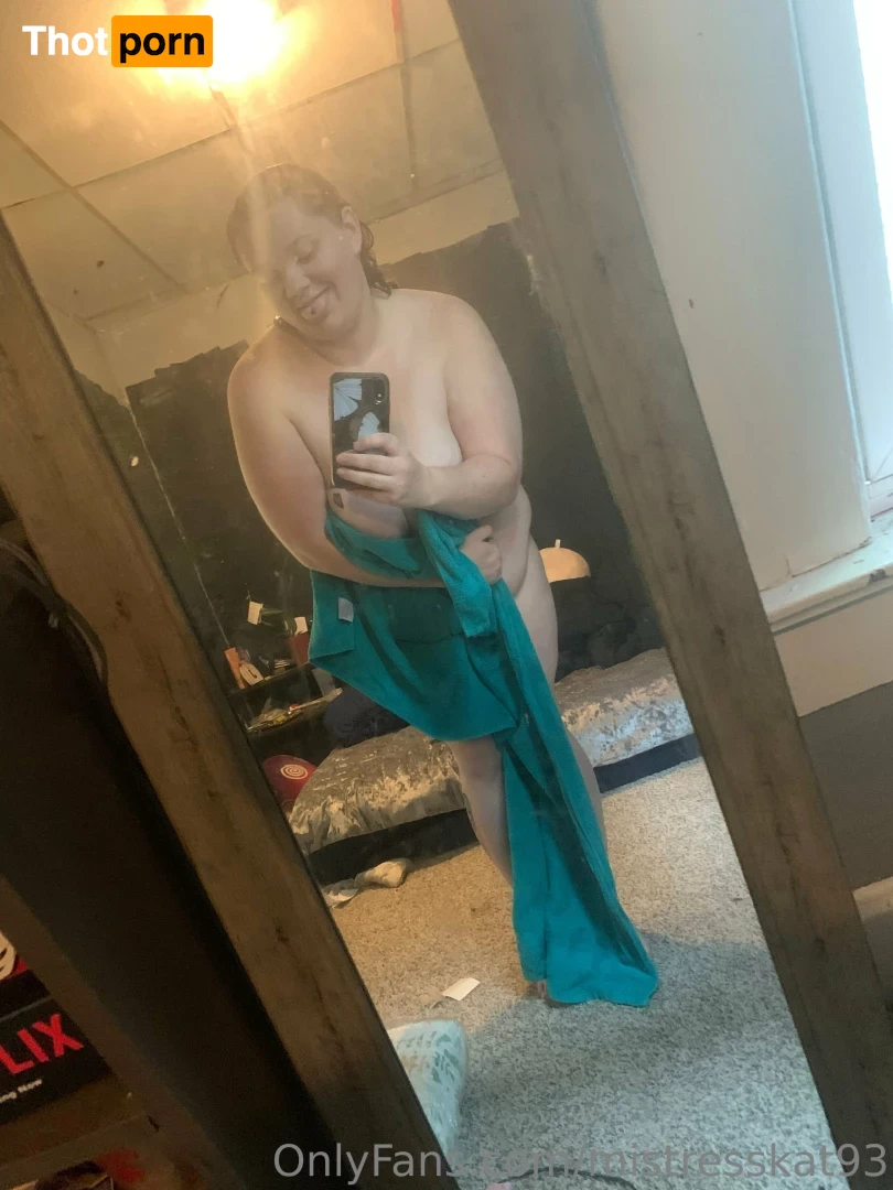 mistresskat93 16577131