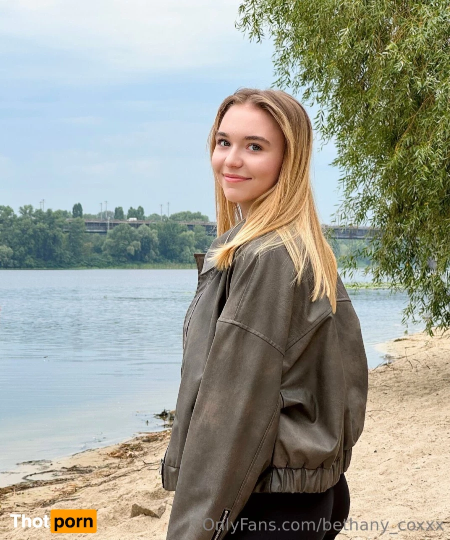 bethany_coxxx 16577299