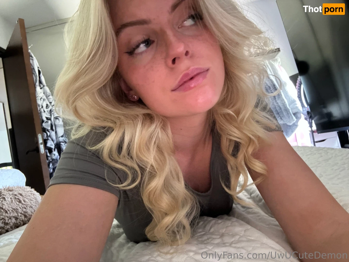 uwucutedemon 16579097