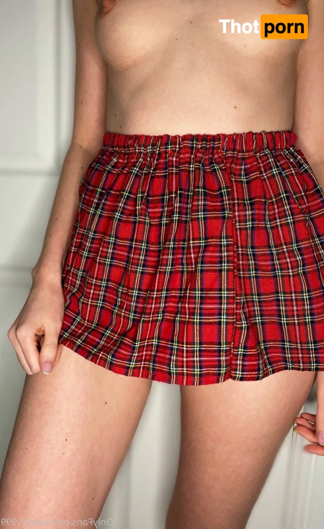 Miss Cora Gray 1080927