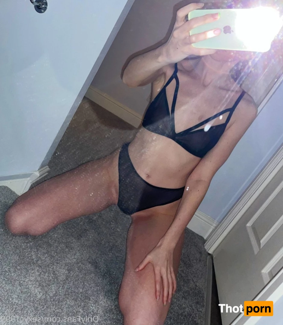 Miss Cora Gray 1080928