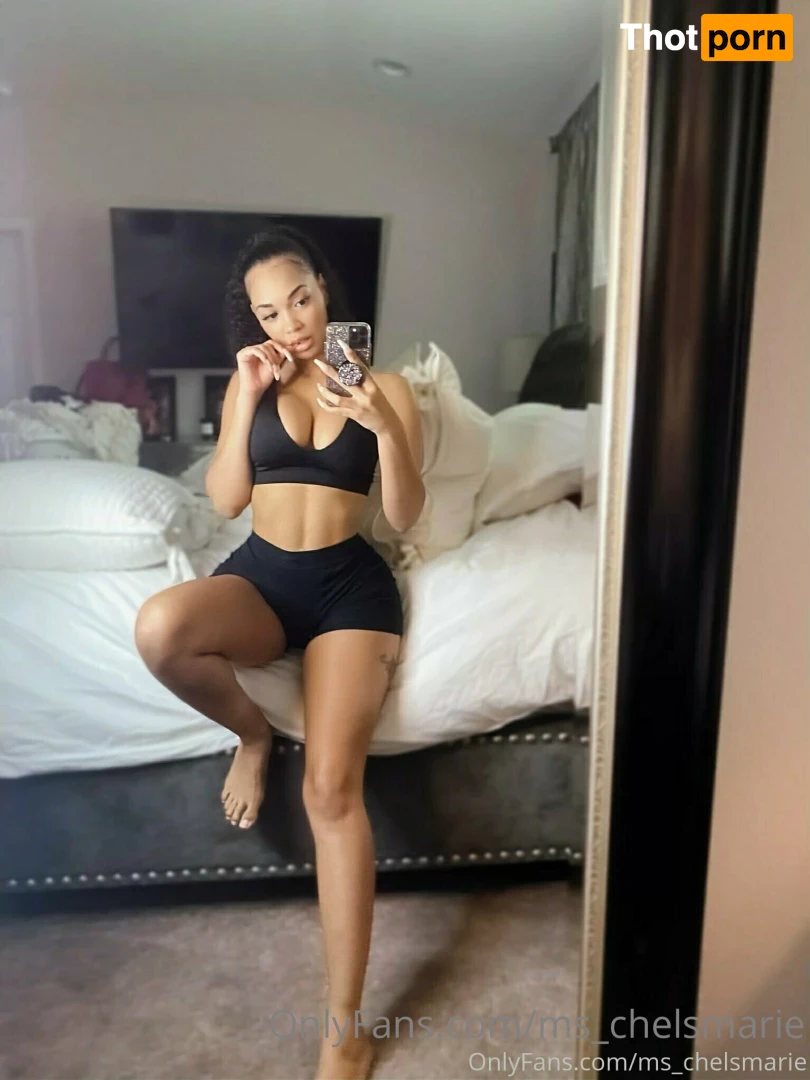 ms_chelsmarie 16580843