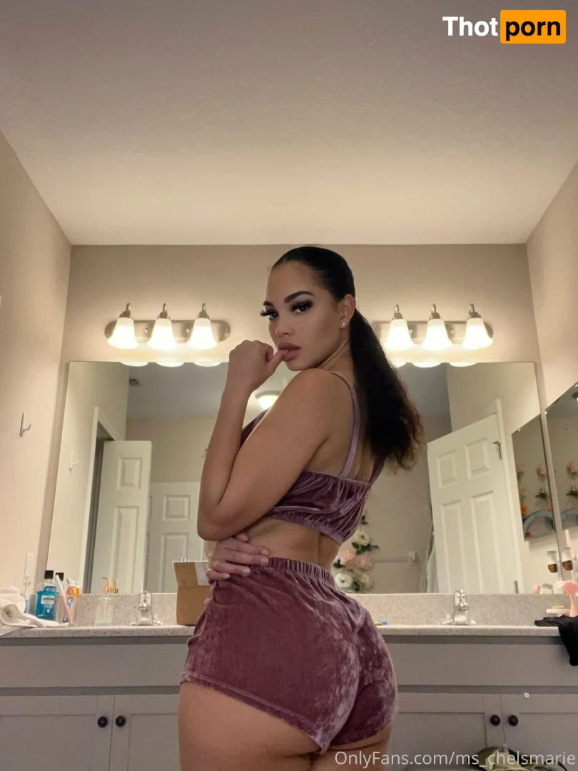 ms_chelsmarie 16580972