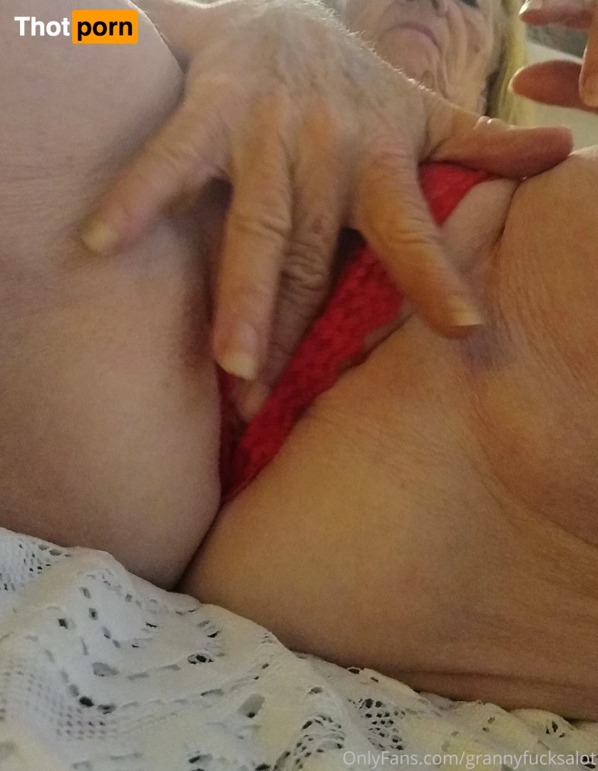 grannyfuxalot 16582980