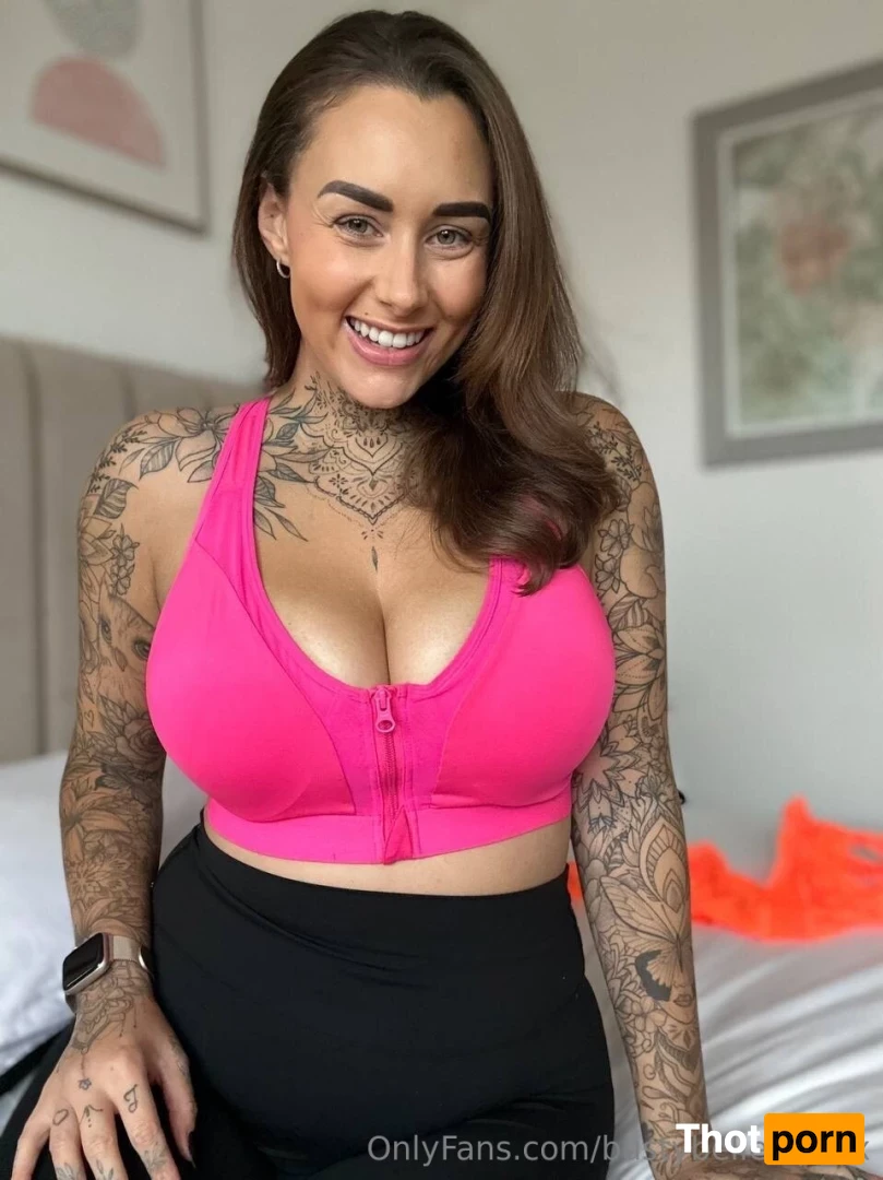 bustybellevip_xx 16582884