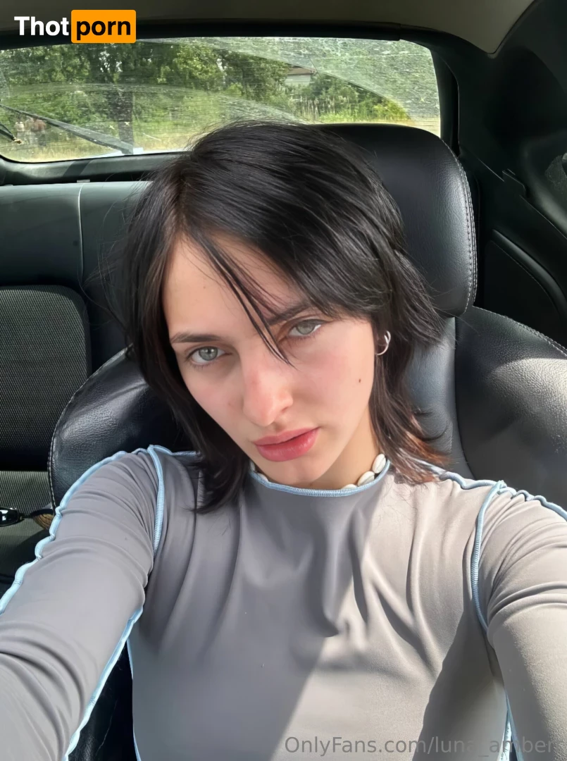 luna_amberr 16582958