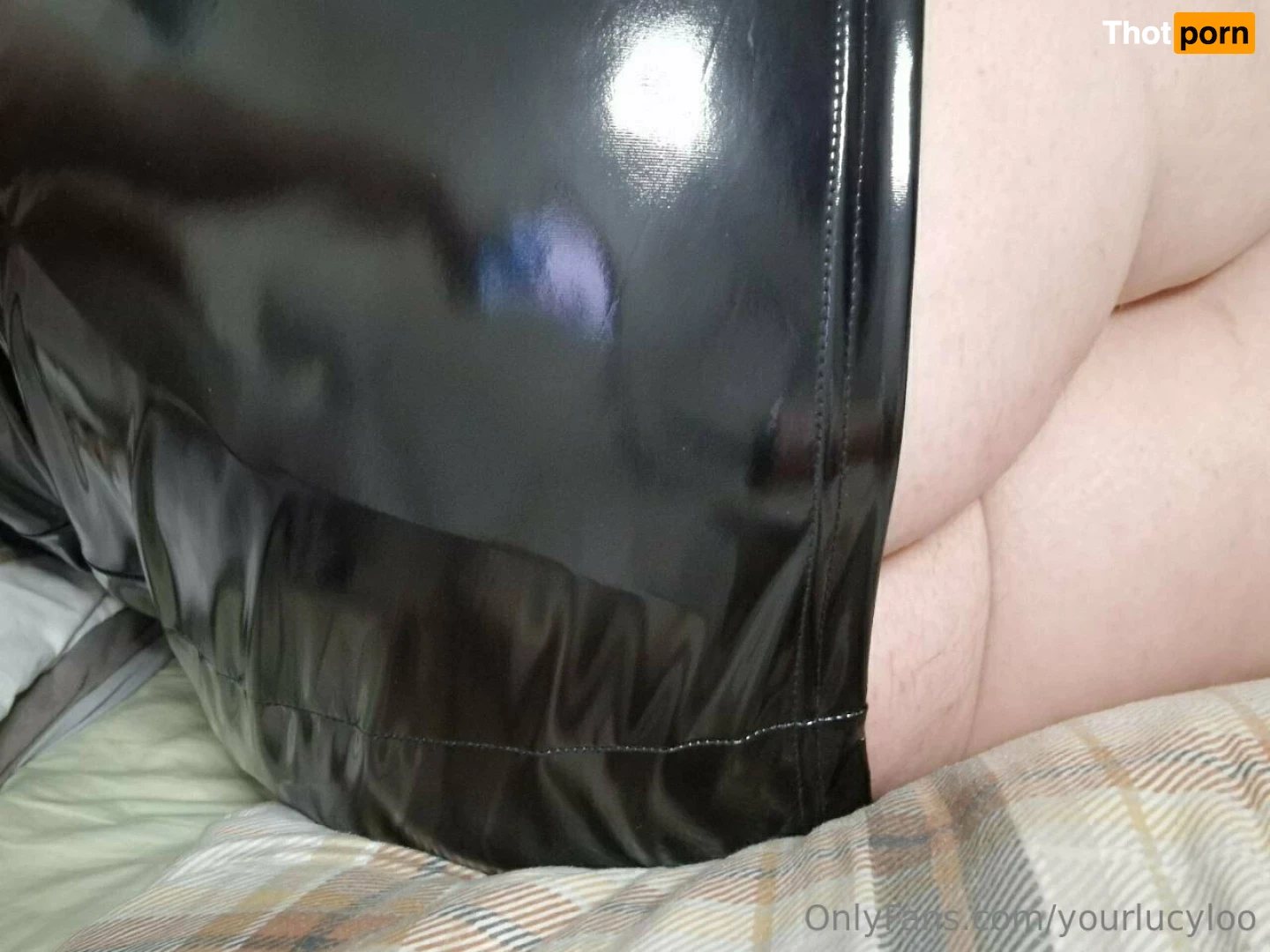 yourlucyloo 16583302