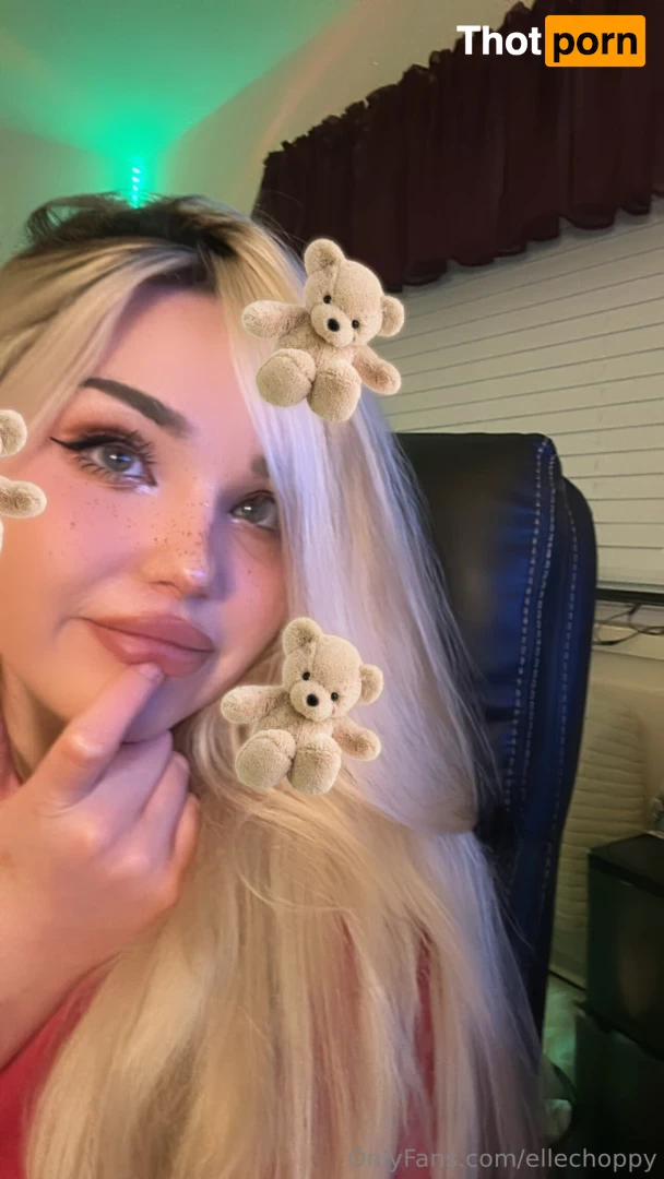 lovemesomeelle 16583597