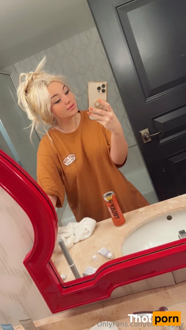 lovemesomeelle 16583648