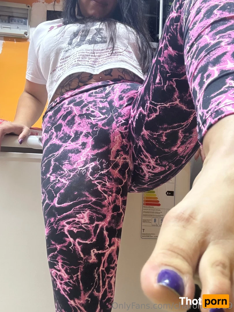 charohot1919 16584644