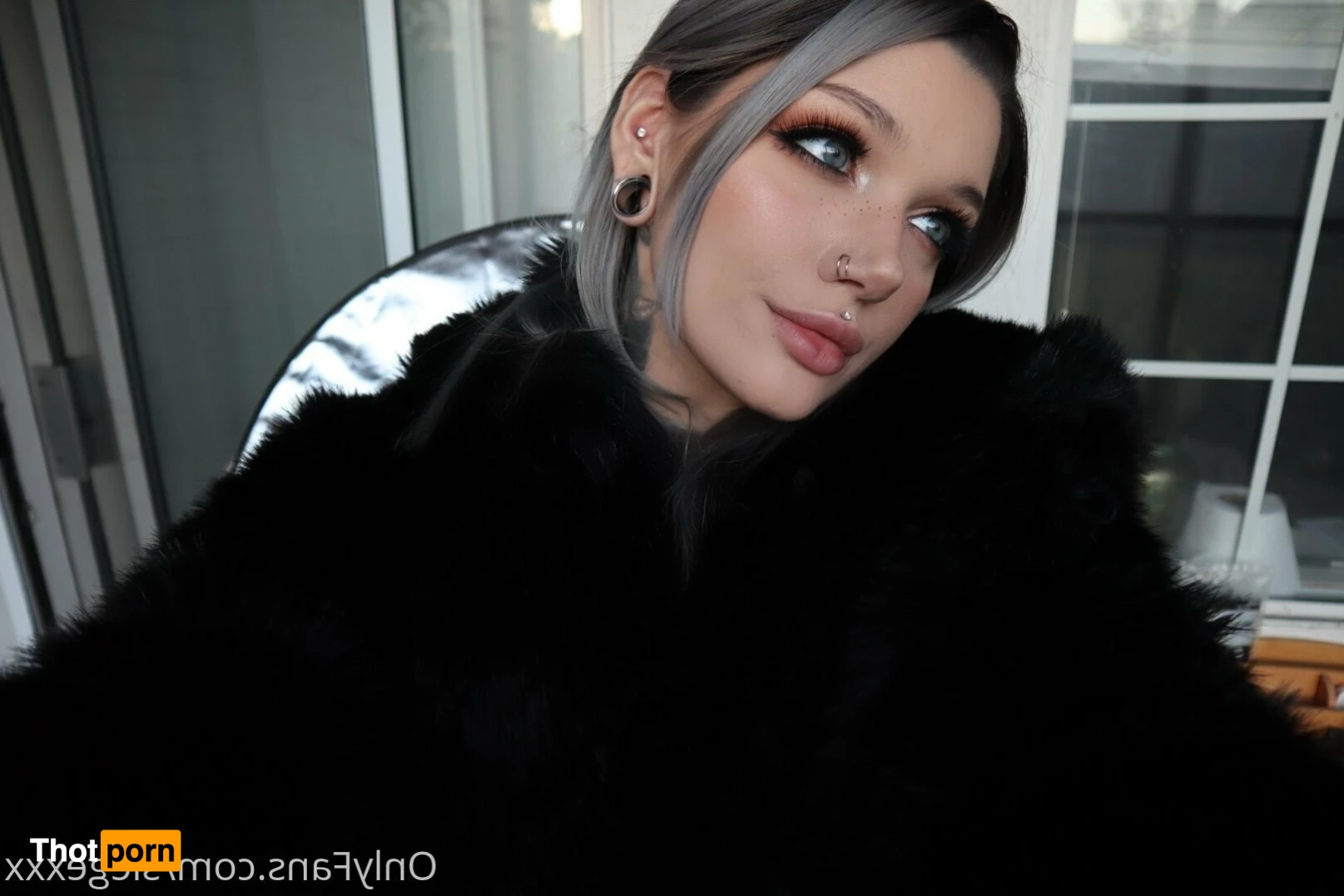 🌸Tattooed Waifu🌸 6370405