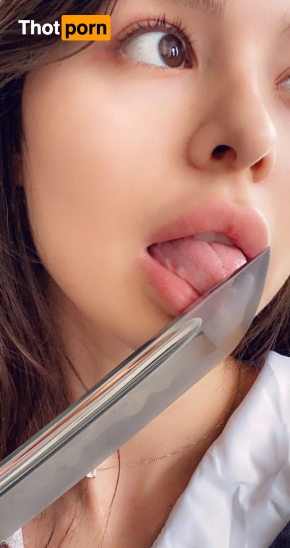 Sophie Rose 11872634