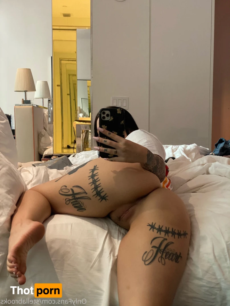 Stella Brooks PRETTIEST PUSSY ON OF 12704503