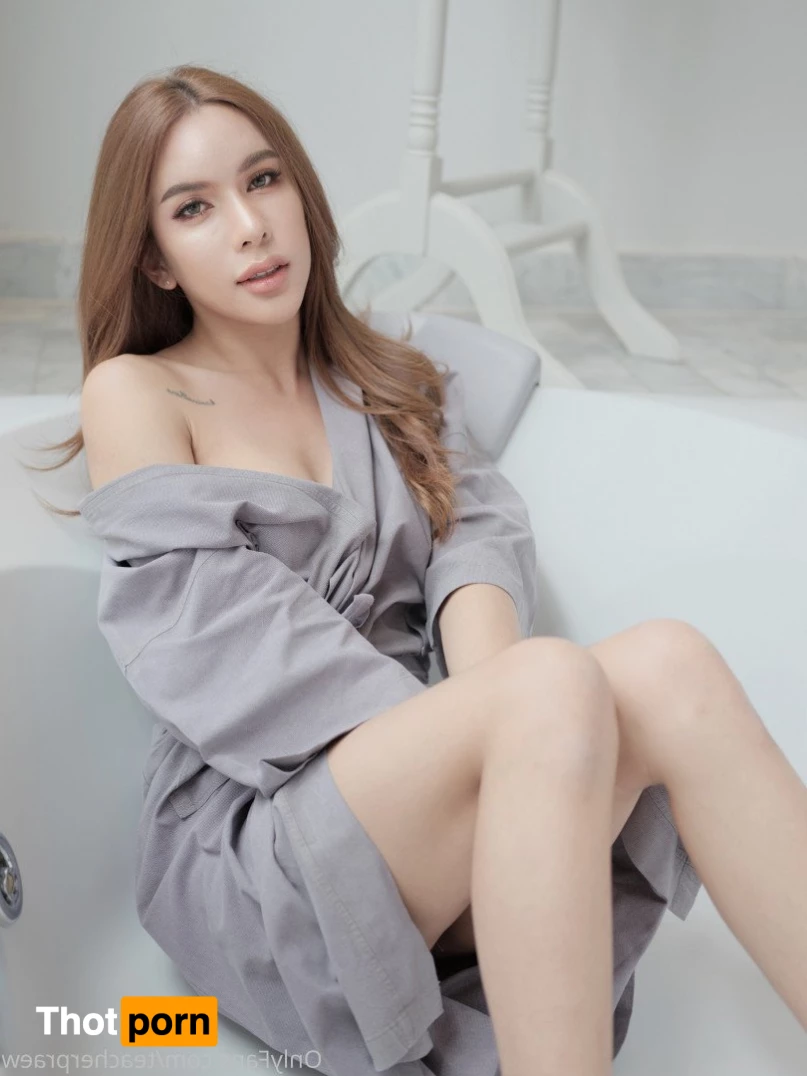 Teacher Praew ครูแพรว 1155339