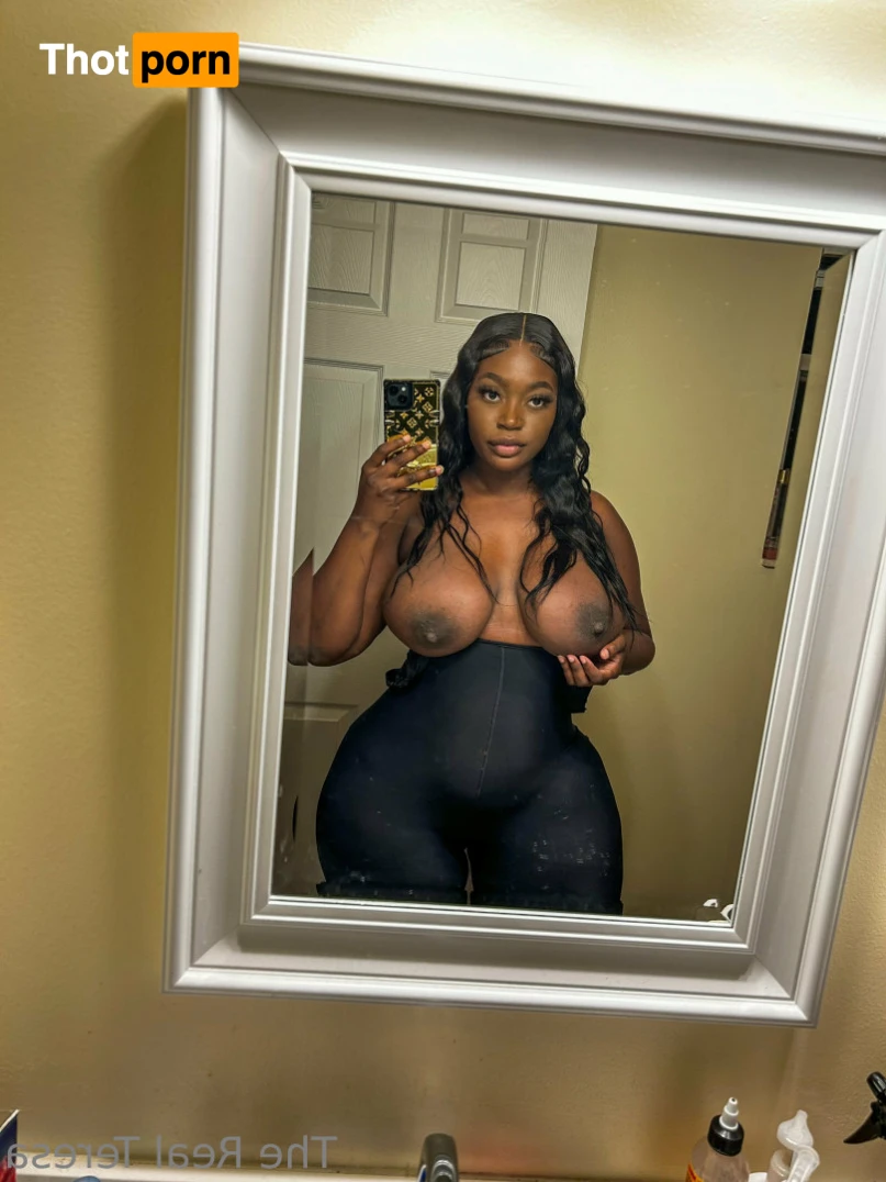 Teresa L VIP 13230936