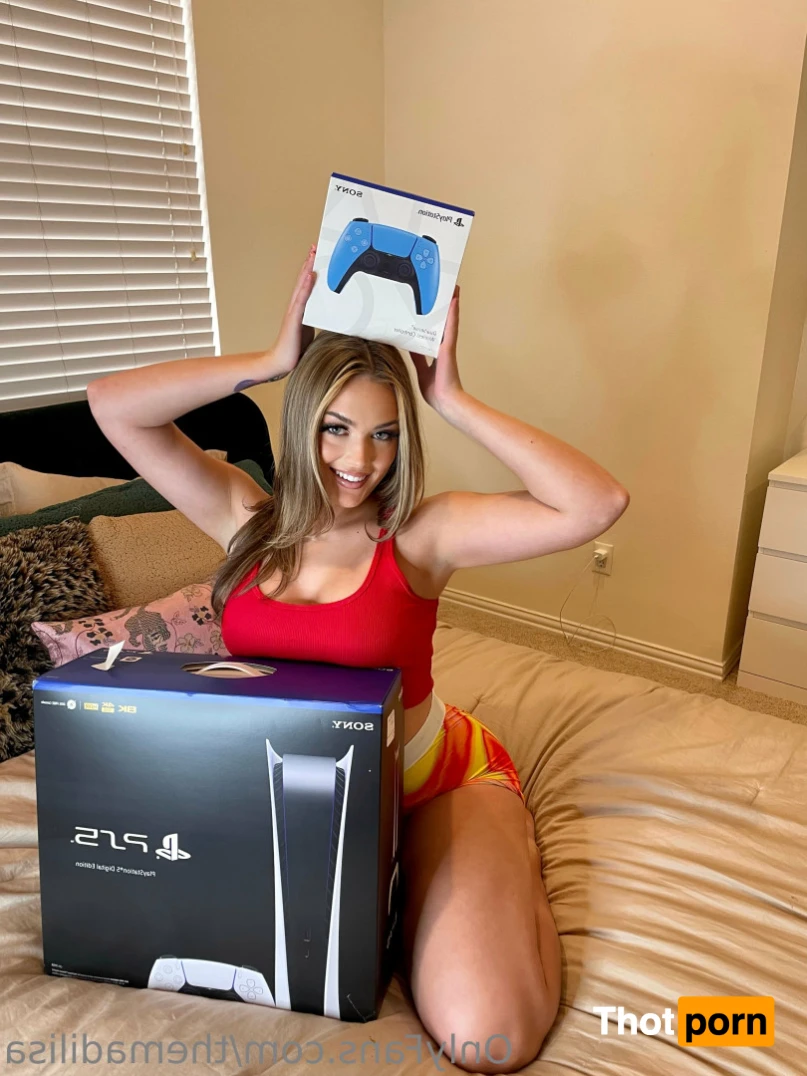 TheMadiLisa 15582788