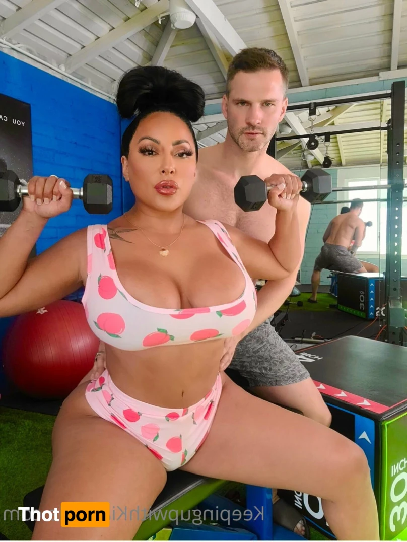 theonlykiaramia 13003637